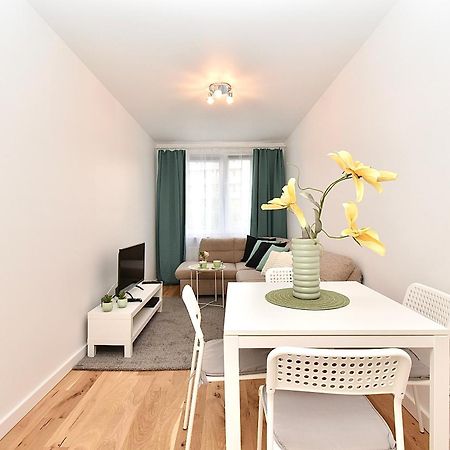 Rental Apartment Obrzezna Varşova Dış mekan fotoğraf